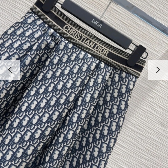 Christian Dior A  Line Skirt - Picture 3 of 3